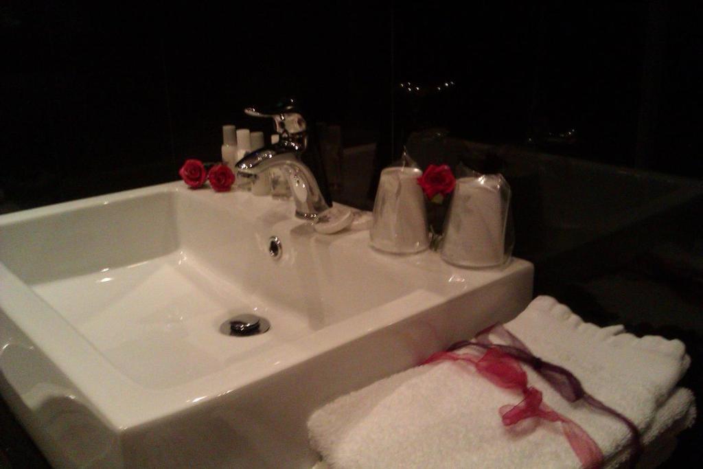 Santo Thyrso Hotel Santo Tirso Room photo