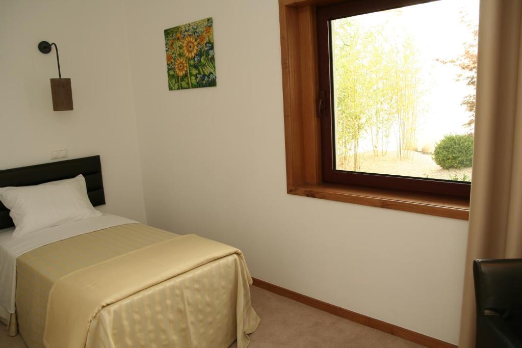 Santo Thyrso Hotel Santo Tirso Exterior photo